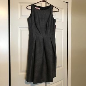NWT 9 & CO Grey Sleeveless Pleated Dress